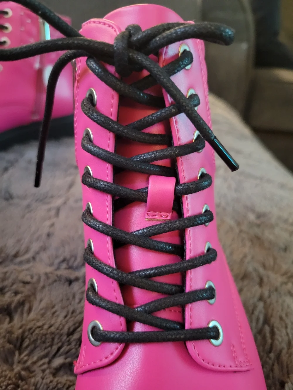 Sonoma Boots Hot Pink Waffle Sole Lace Ups  Girls‎ Size 2